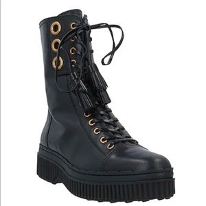 Tod’s Black Leather Lace Up Boots